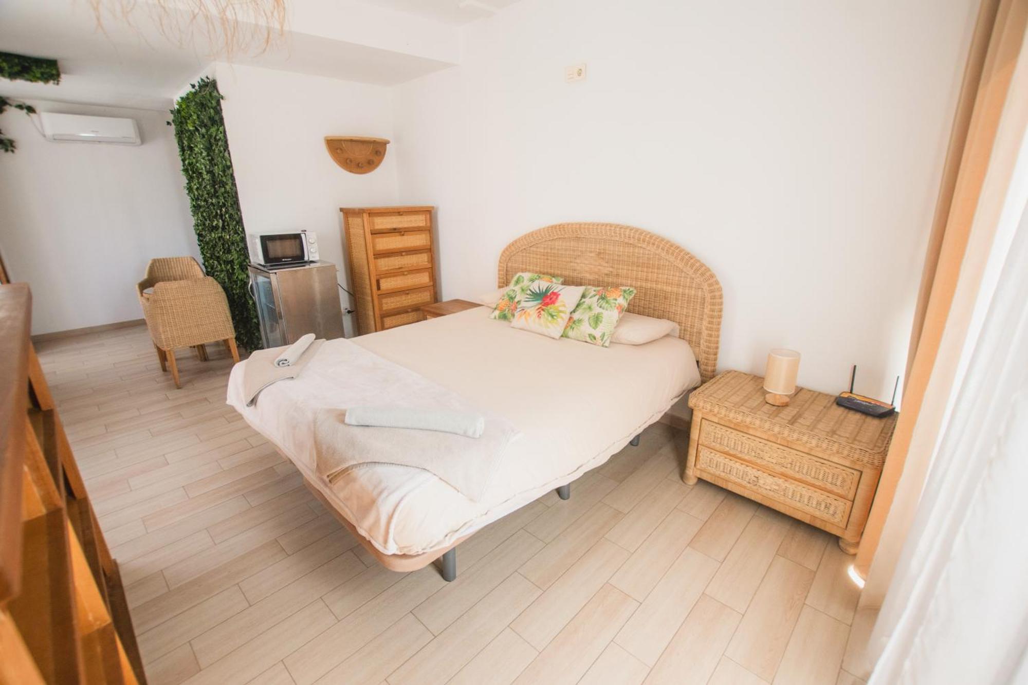 Banana Beach Patacona Rooms Alboraia Exterior photo